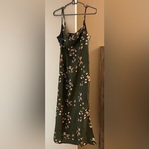 Cider Dark Green Floral Midi Dress